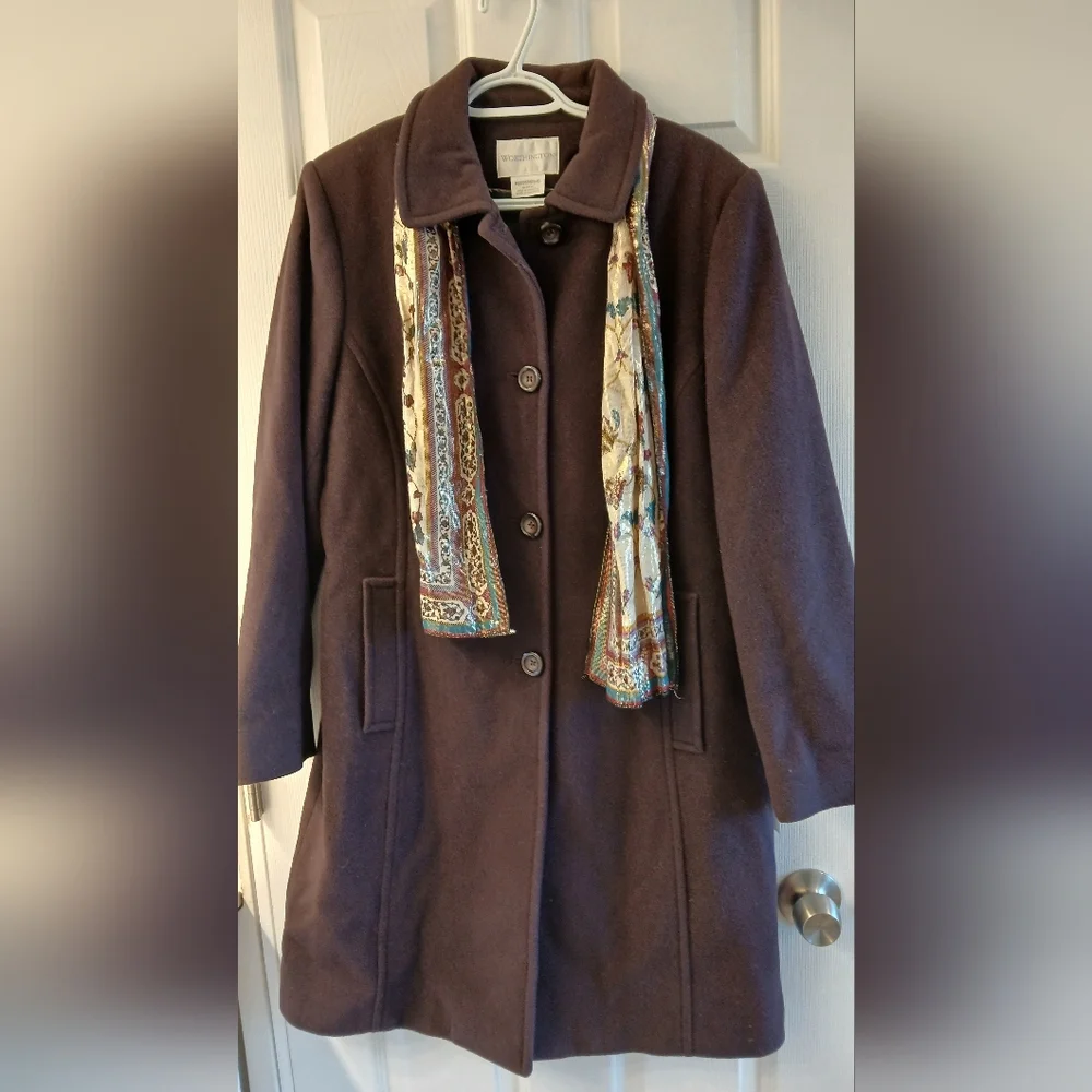 Worthington Burgundy Wool Coat Size M Classic Single‑Breasted Style with Scarf